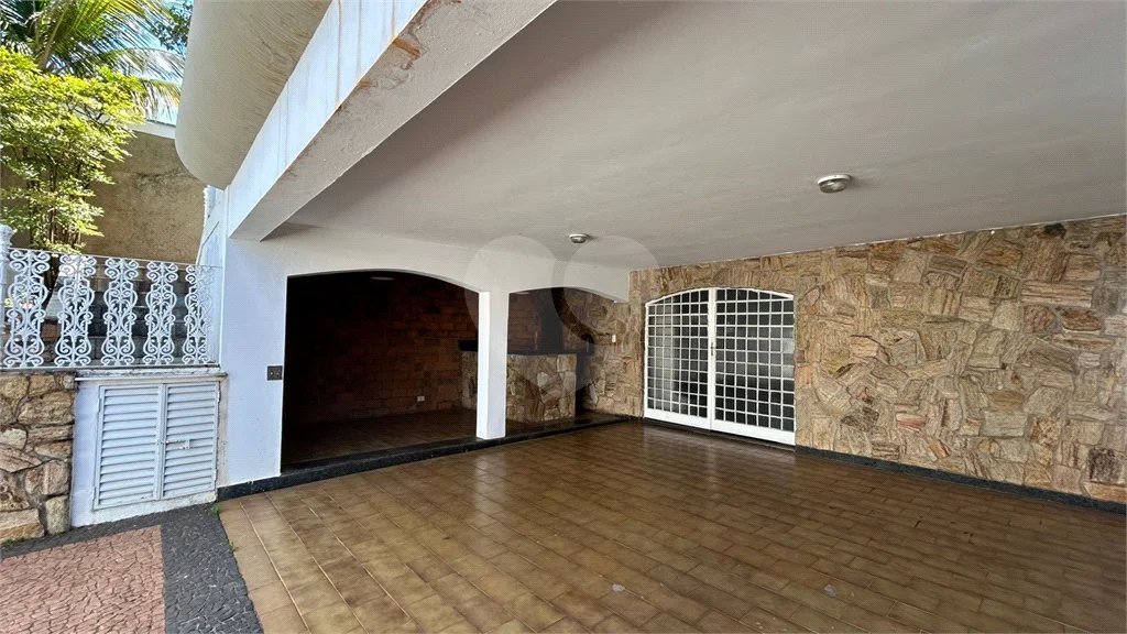 Venda Casa com 4 Dormitórios no Parque Santa Cecília