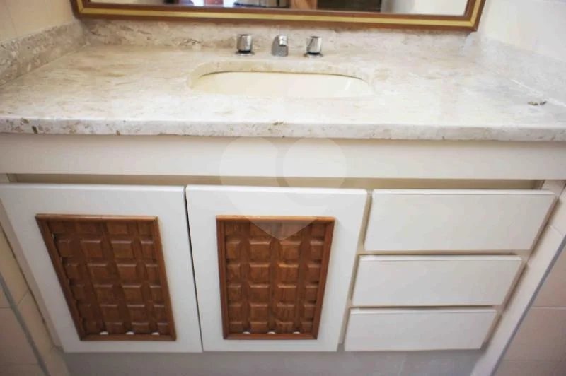 Apartamento para alugar com 4 quartos, sendo 3 suítes,  em Brooklin, São Paulo, SP