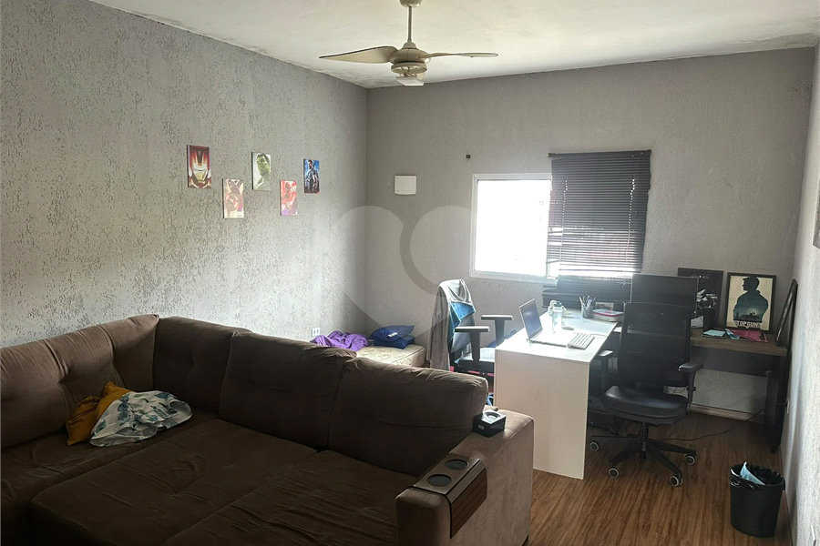 Sobrado com 4 Quartos à venda, 250m² - Jardim Líbano