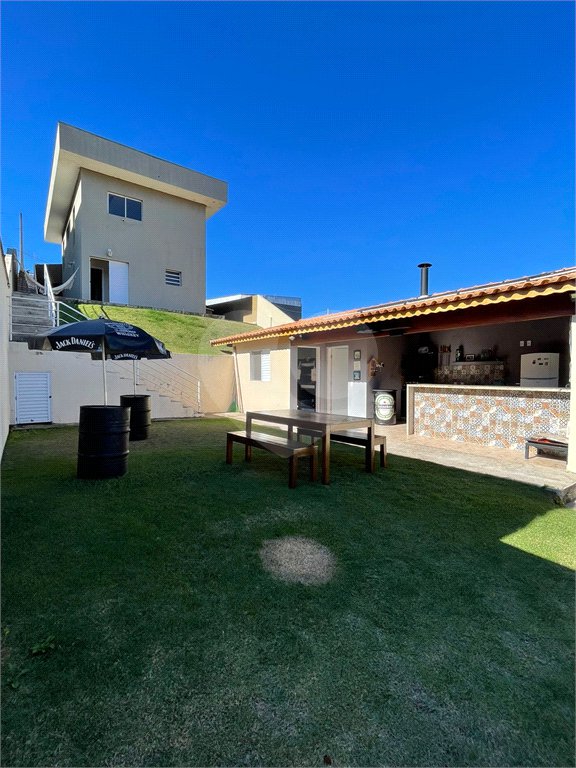 Casa a Venda em Atibaia