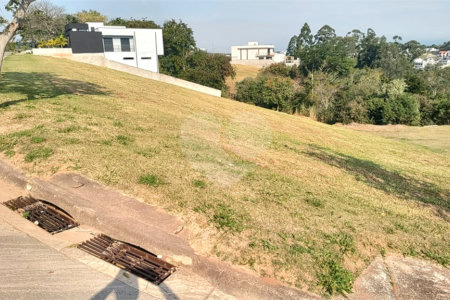 Belo terreno no Condomínio Santa Isabel II - Louveira SP.