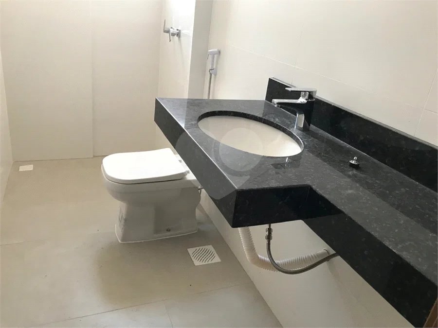 APARTAMENTO 02 DORMITÓRIOS COLADO NA USP