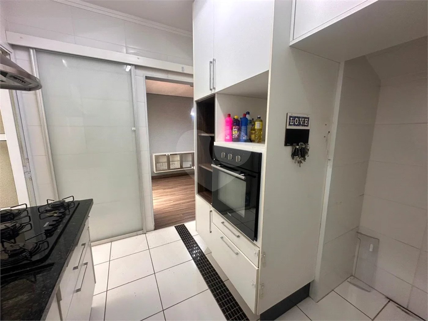 Casa de Condomínio com 3 Quartos e 2 banheiros à Venda, 311 m² por R$ 750.000