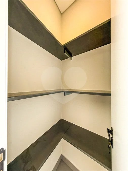 Casa Térrea Evidências - Indaiatuba/SP - R$ 1.950.000,00 - Área Total 307,33 m² - Área Construída 201,90 m² - TÉRREA - 03 suítes sendo a master com closet; Escritório; Lavabo; Cozinha com cooktop, forno, micro-ondas e coifa; Móveis planejados na hall de entrada, sala, escritório, cozinha, gourmet, s