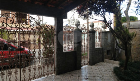 Sobrado à venda com 3 quartos em Tremembé, São Paulo, SP