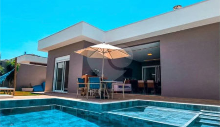 Casa à venda com 3 suítes em Medeiros, Jundiaí, SP