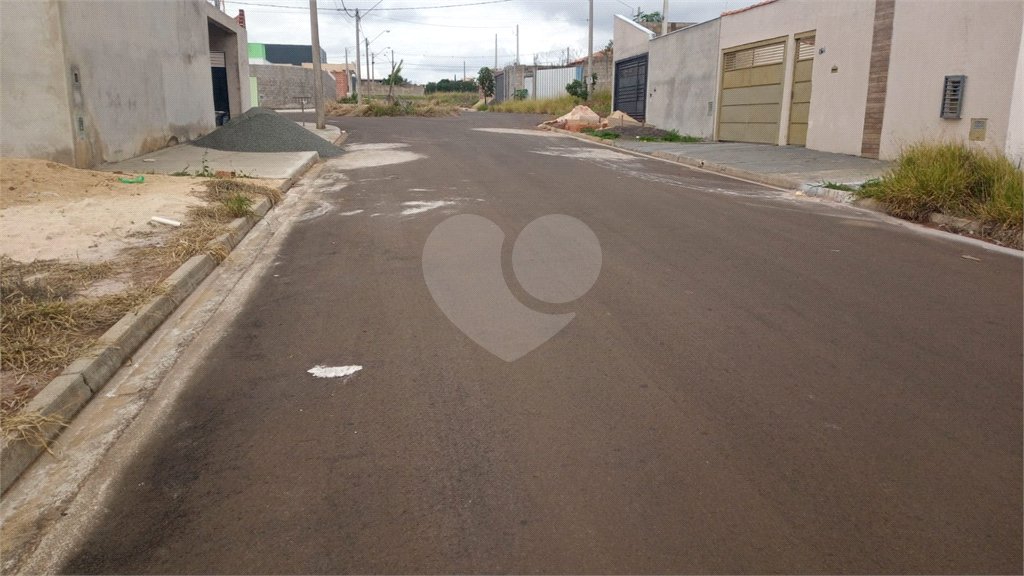 Lote no Jardim do Bosque, aceita financiamento ou aquisição de terreno e construção .