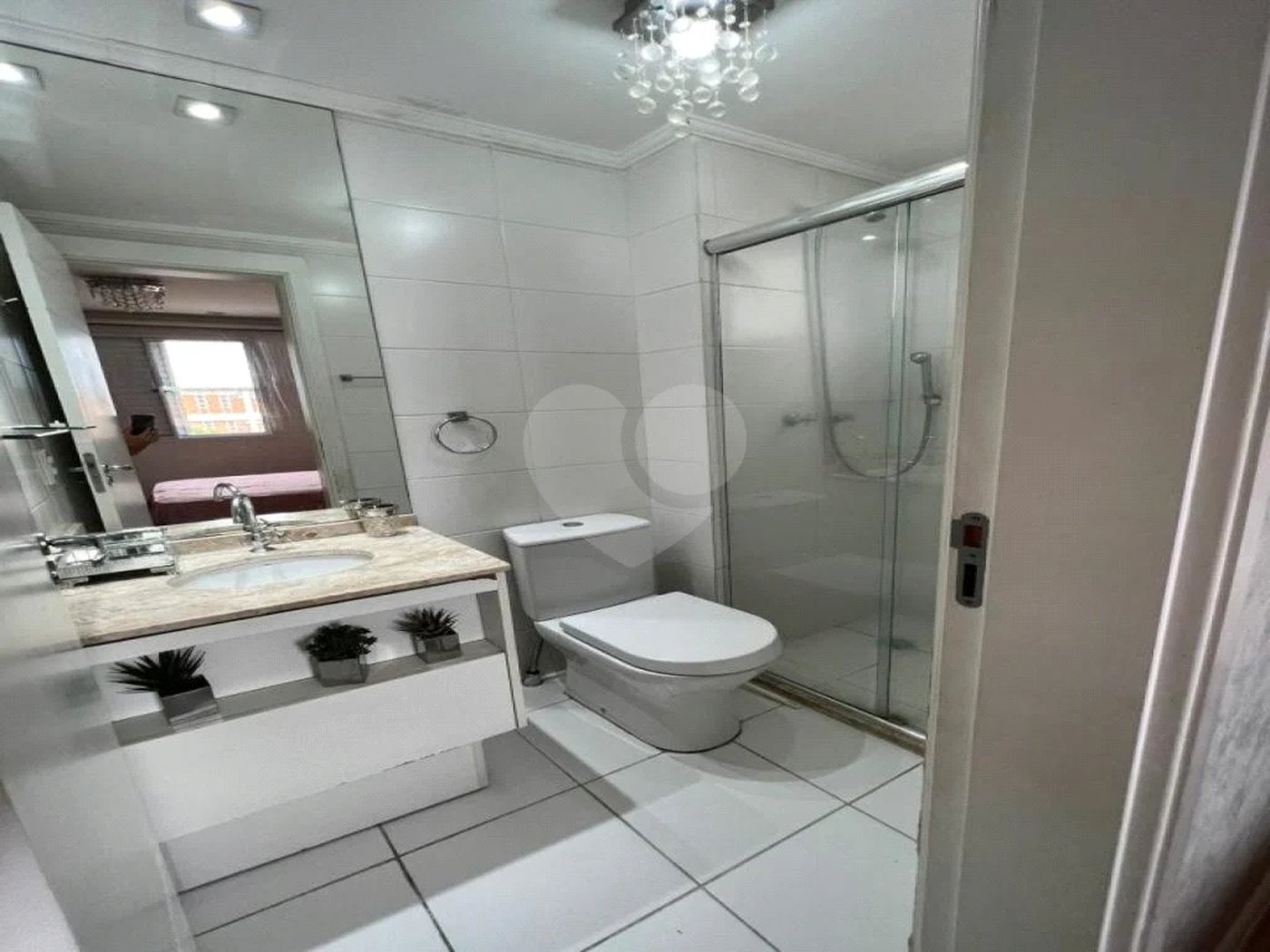Apartamento à venda com 3 quartos, sendo 1 suíte,  em Vila Guilherme, São Paulo, SP