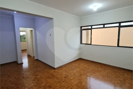 Apartamento à venda de 2 dormitórios no Edifício São José, Araraquara