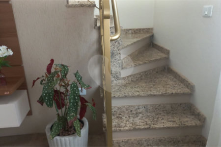 Sobrado à venda com 3 quartos em Jardim Bicão, São Carlos, SP