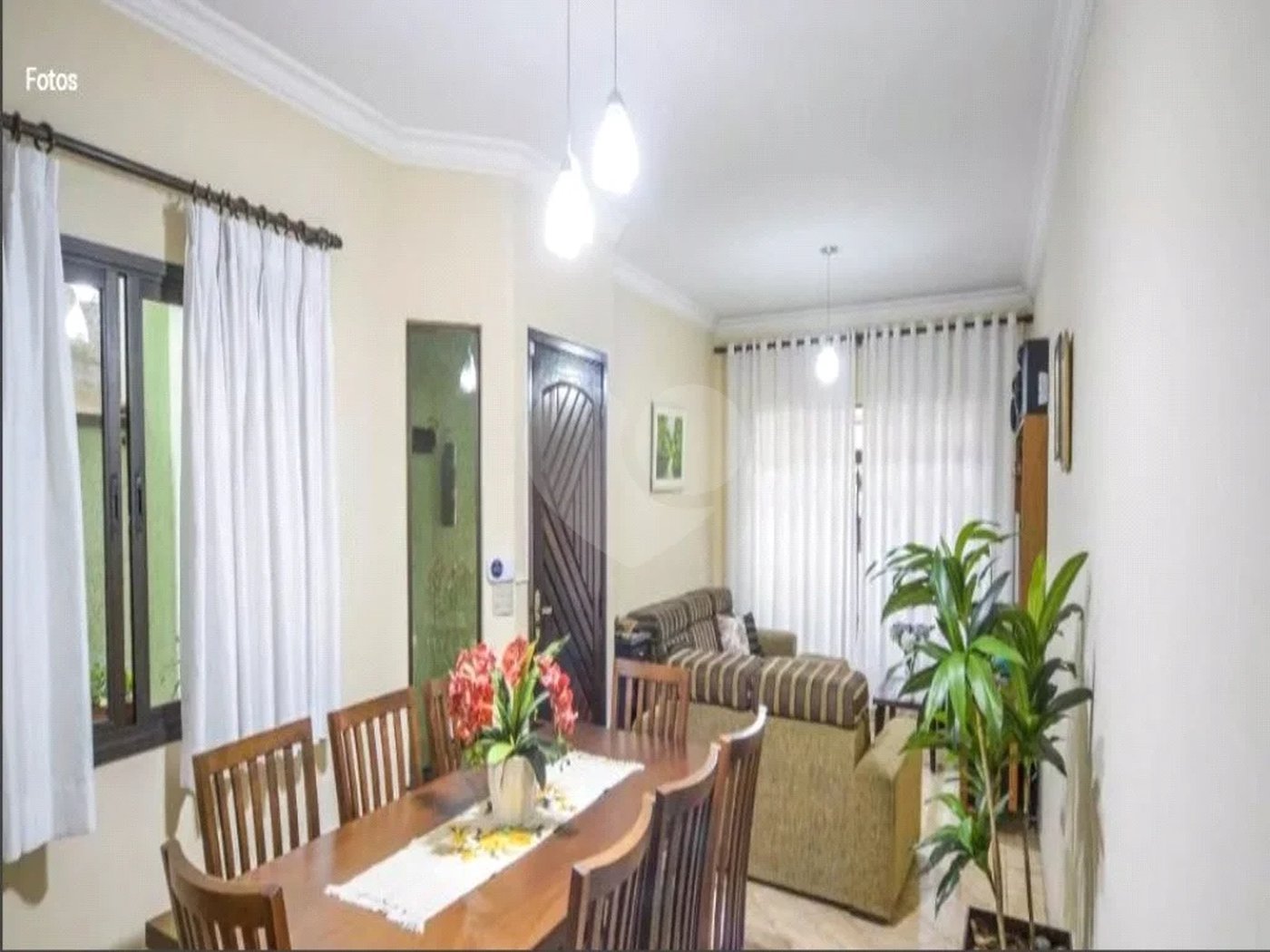 Casa com 150m² , 3 dormitórios , sendo 3 suítes , 4 vagas , à venda na Vila Formosa.