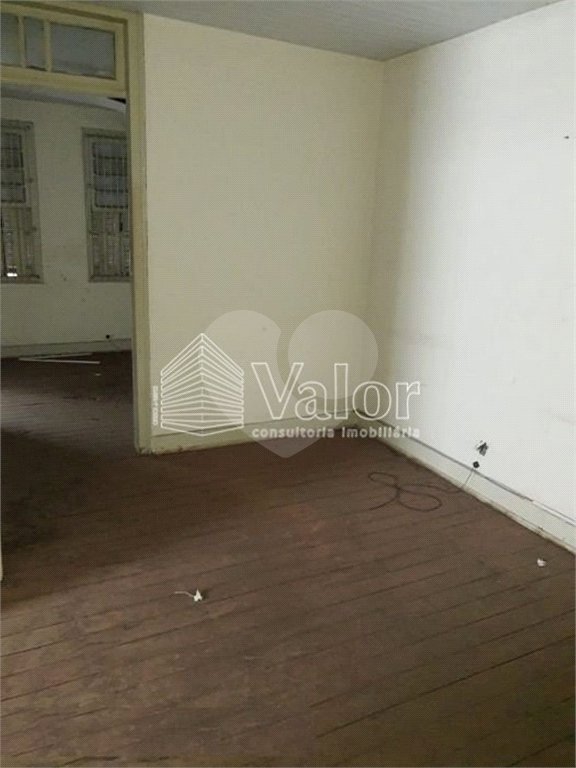 Casa Térrea com 2 dormitórios.