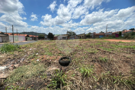 Terreno à venda em Descalvando/SP