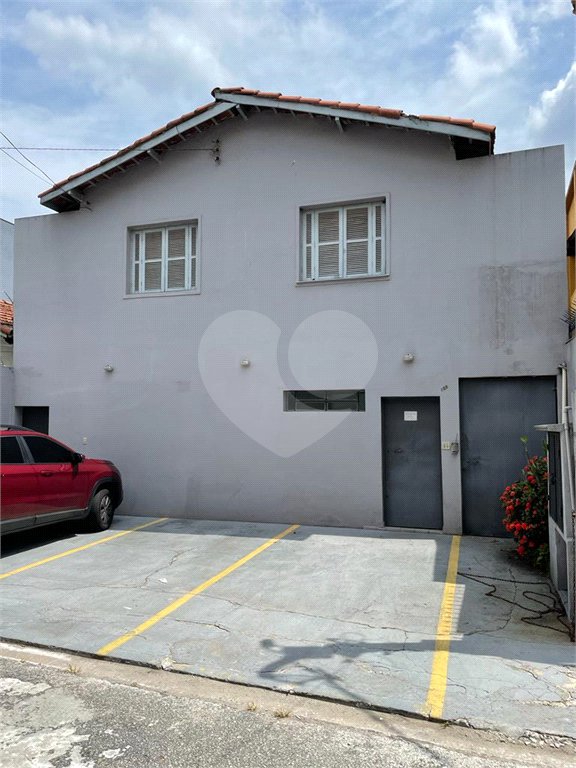 Casa à venda ou para alugar com 8 quartos em Chácara Santo Antônio, São Paulo, SP