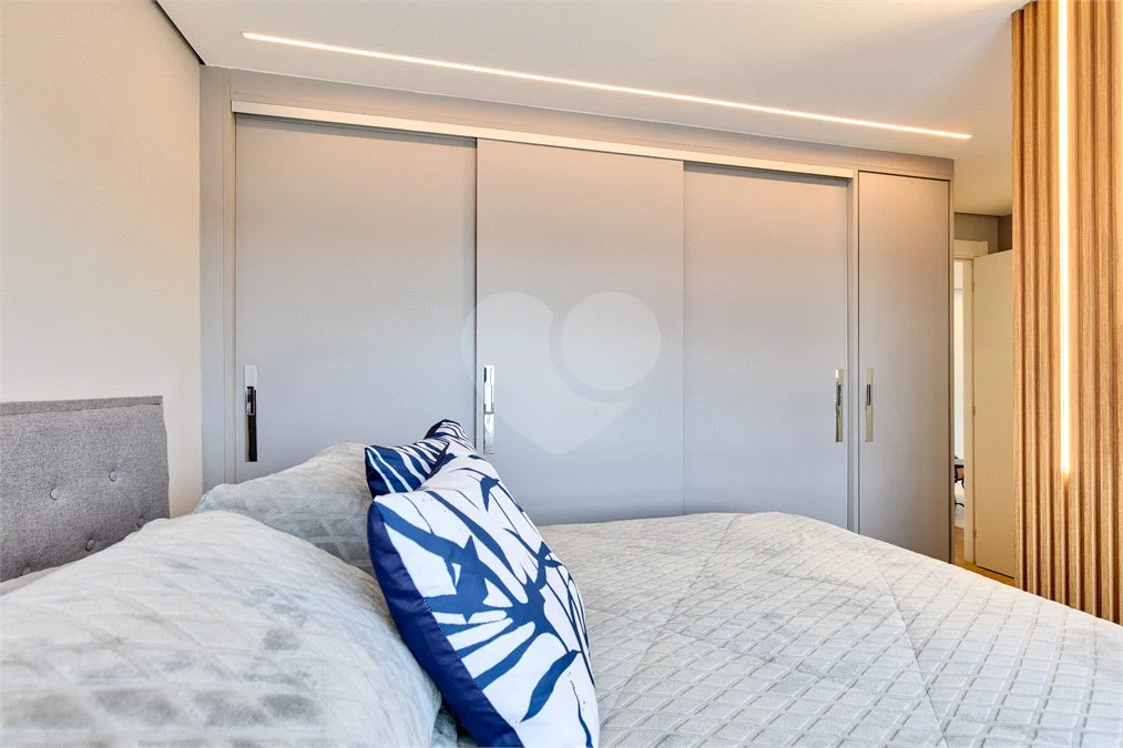Apartamento à venda com 2 suítes em Santo Amaro, São Paulo, SP