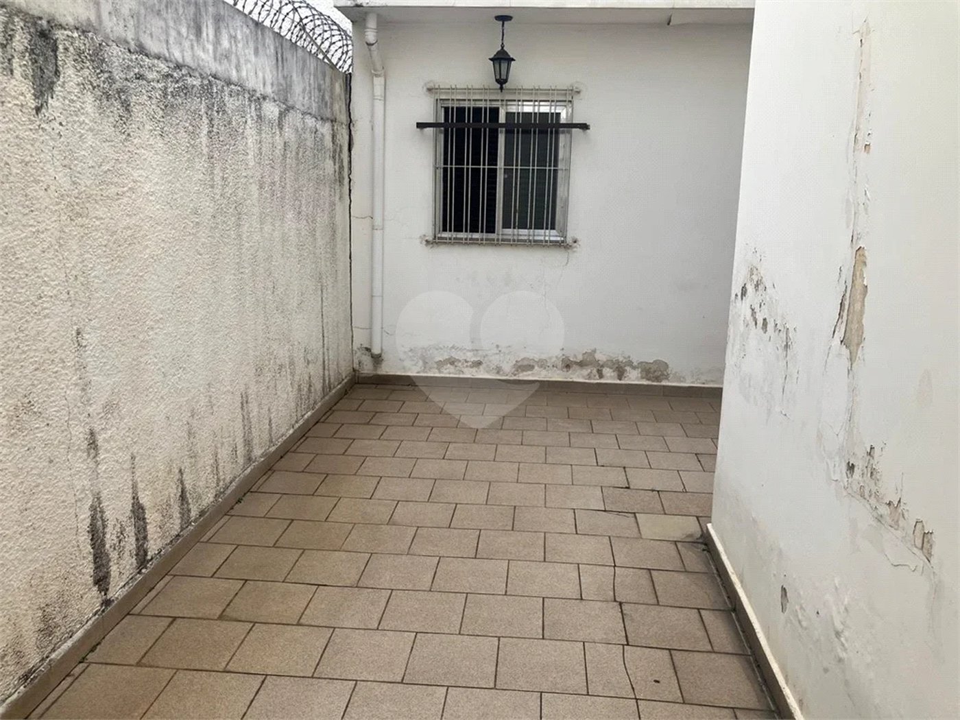 SOBRADO 3 QUARTOS 5 VAGAS DE GARAGEM PARADA INGLESA - ZN