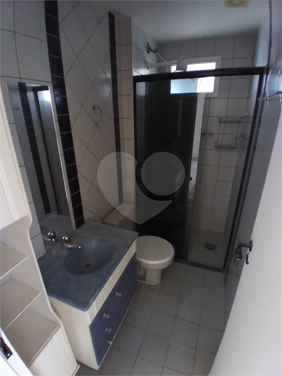 Apartamento com 3 dormitórios sendo 1 suíte.