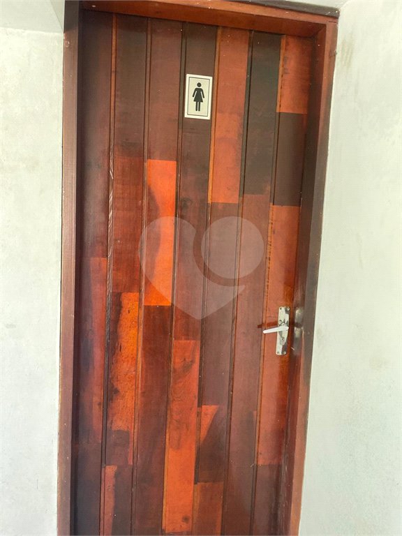 Casa à venda, 742 m², com piscina, 5 suítes, em Embu das Artes