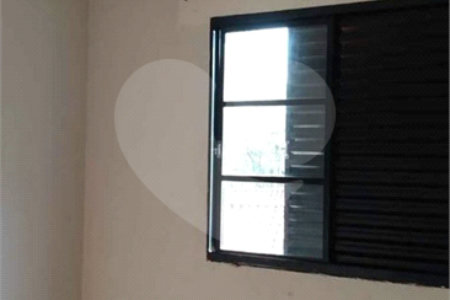 Apartamento no Condomínio Residencial Bela Vista I .