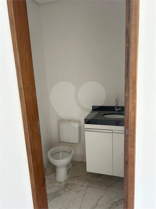 Casa à venda com 3 quartos, sendo 1 suíte, no condomínio Marselha VI, São Roque - SP