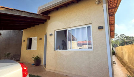 Casa à venda com 3 quartos, sendo 1 suíte,  em Portão, Atibaia, SP
