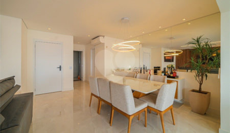Apartamento à venda com 4 quartos, sendo 2 suítes,  em Mooca, São Paulo, SP