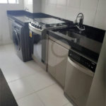 Apartamento no Condomínio Parque dos Manacás.