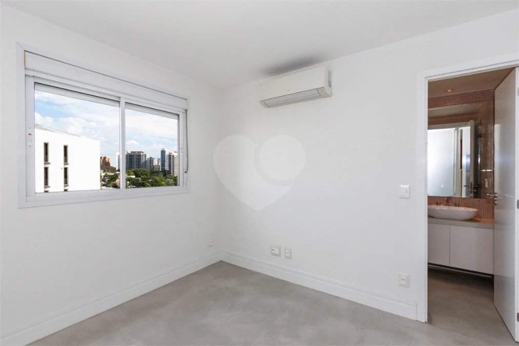 Vila Clementino - 161 m² | 2 dormitórios, com possibilidade de 3 | suíte master | 3 vagas | depósito