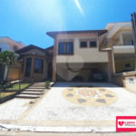Linda casa com piscina localizada no melhor condomínio de Hortolândia - Green Park.