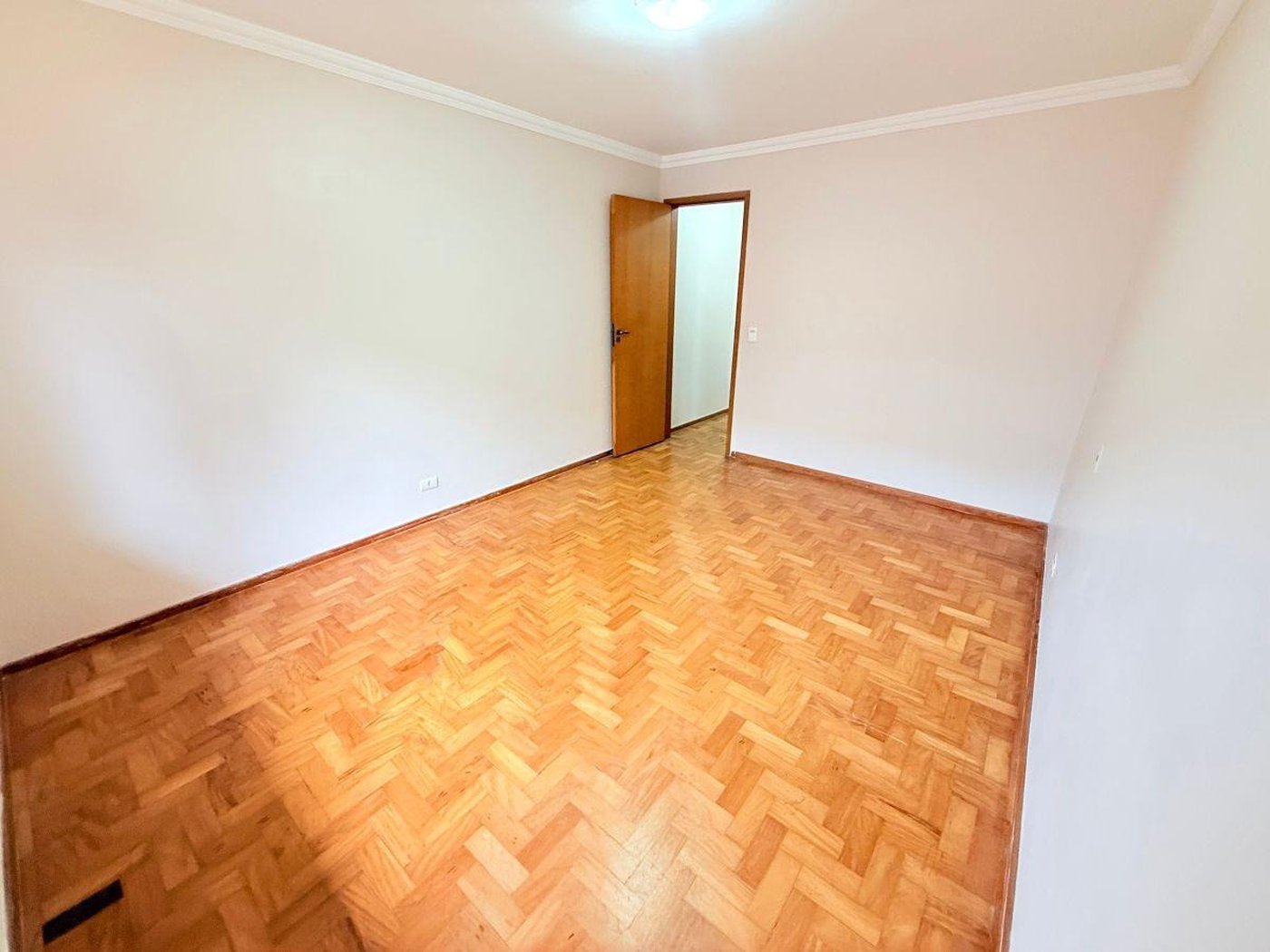 Casa à venda com 3 quartos, sendo 1 suíte,  em Jardim Olympia, São Paulo, SP