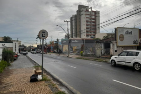 Terreno comercial à venda na Avenida Carlos Botelho – São Carlos/SP