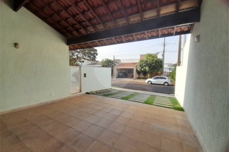 Casa à Venda no Residencial Eldorado - São Carlos