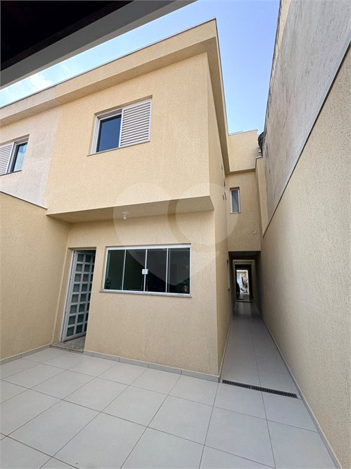 Sobrado a venda Ipiranga/SP 180m² com 3 Quartos suítes 5 banheiros 4 vagas área de serviços e Churrasqueira.