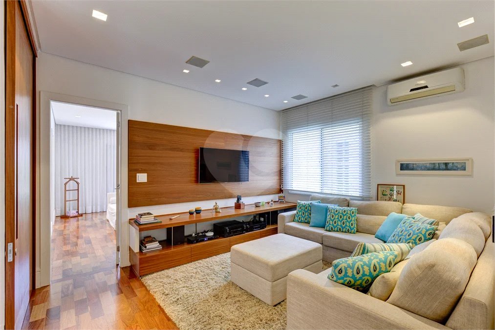 Casa à venda com 3 suítes no condomínio Villa Splendore, São Paulo - SP