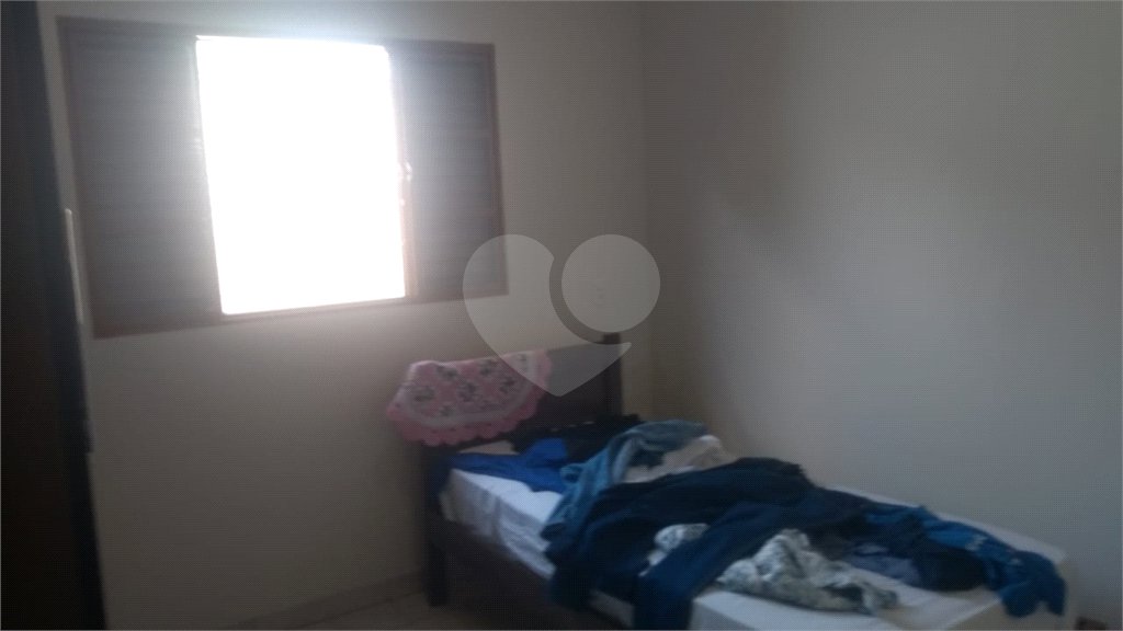 Casa térrea para venda ou locação no Santa Felícia.
