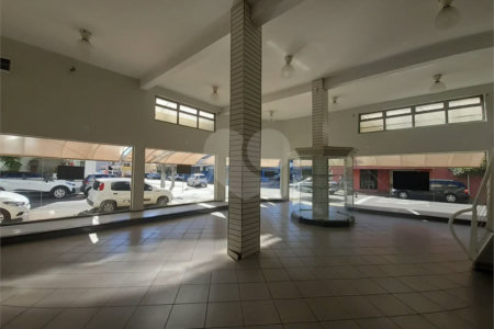 Salão Comercial de Esquina para Locação – Centro de Indaiatuba/SP