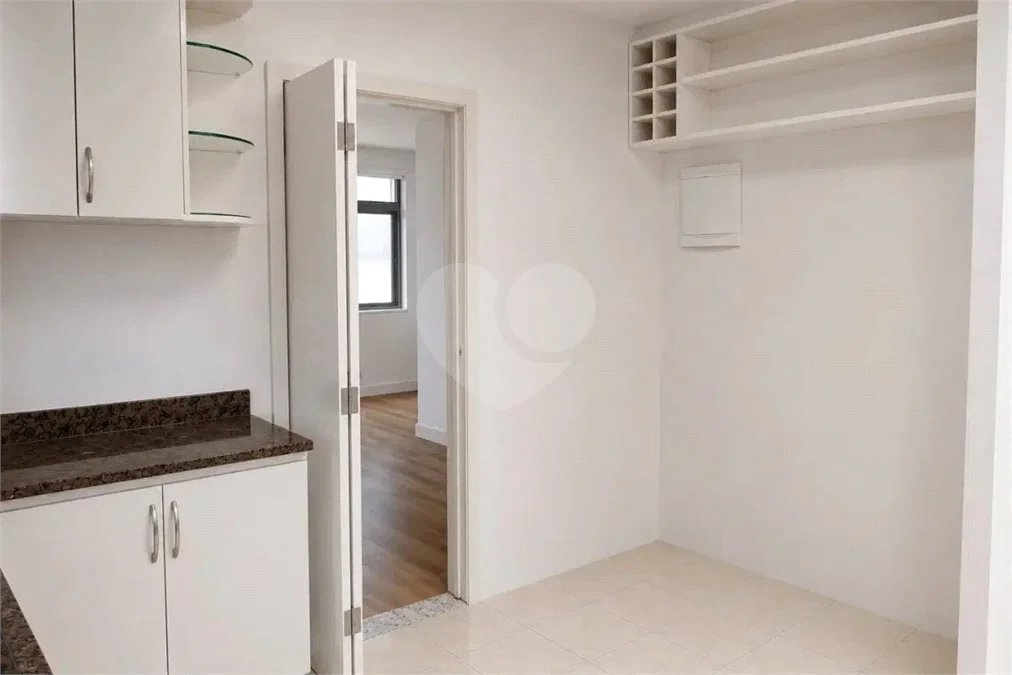 Apartamento Amplo na Saúde | 89 m², 2 Dormitórios e 1 Vaga