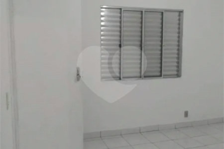 Duas casas com área total de 220m², 4 dormitórios, 3 suítes, 1 vaga de garagem, à venda em Pirituba