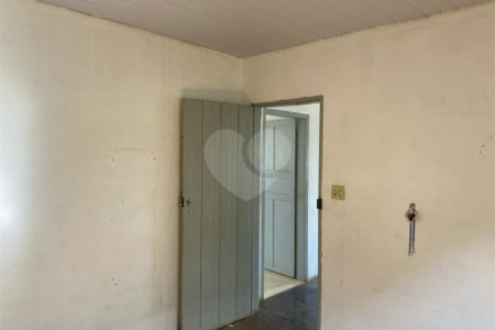 Casa térrea para venda na Vila Faria.