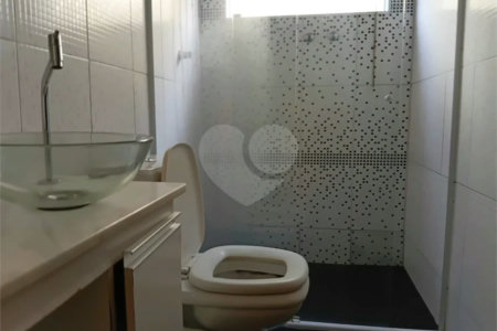Casa térrea com 2 dormitórios à venda no Reneville, em Mairinque!