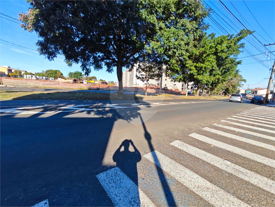 Oportunidade Comercial: Terreno de 525m² em Localização Estratégica no Parque Sissi!