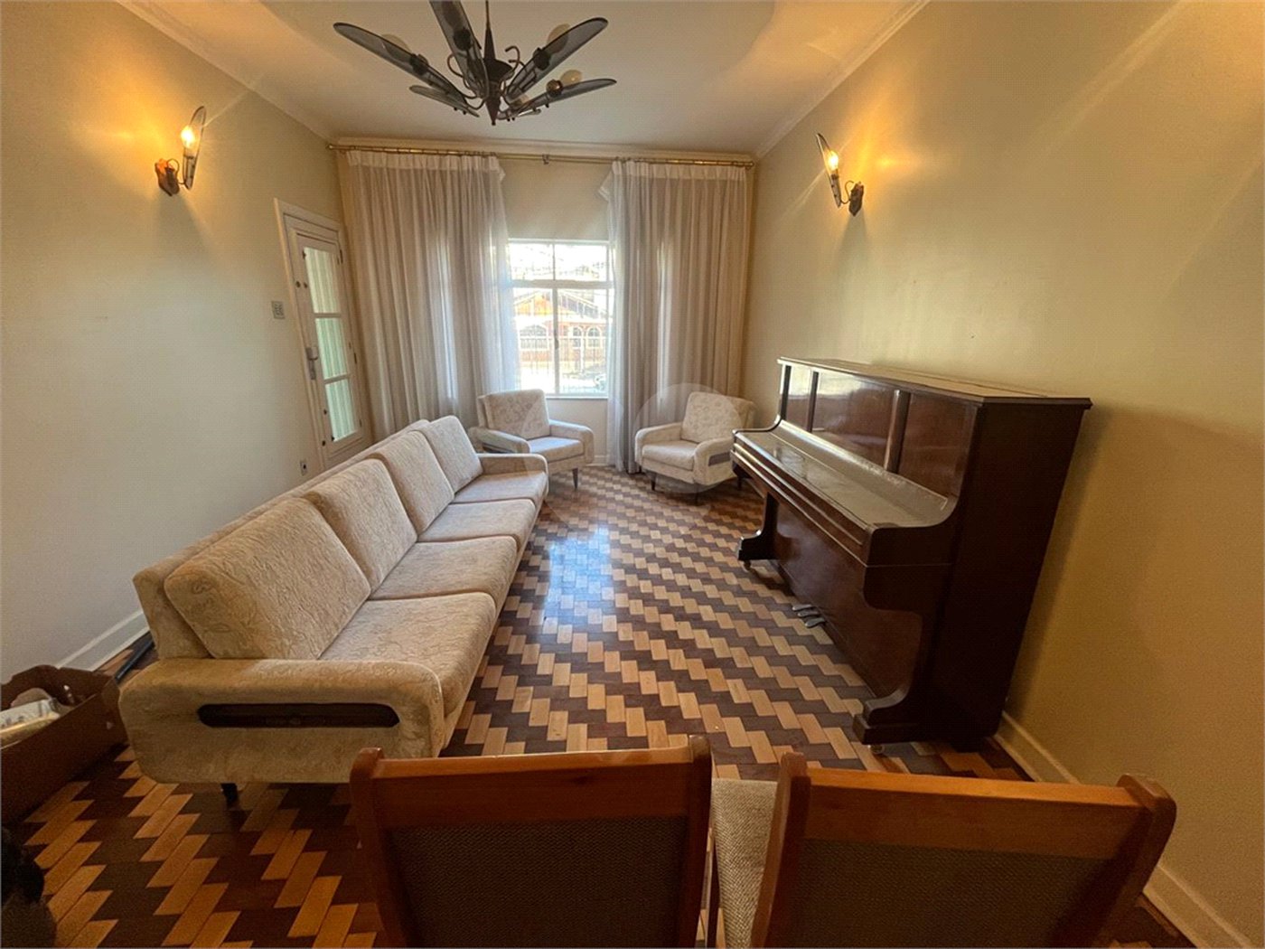 Casa Terrea a venda no bairro do Jardim França