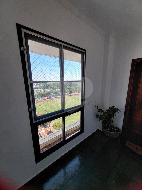 Apartamento com 130m² enfrente ao São Carlos Clube