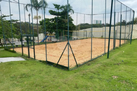 Sobrado de esquina Golden Park