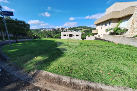 Terreno à venda no condomínio Santa Isabel I, Louveira - SP