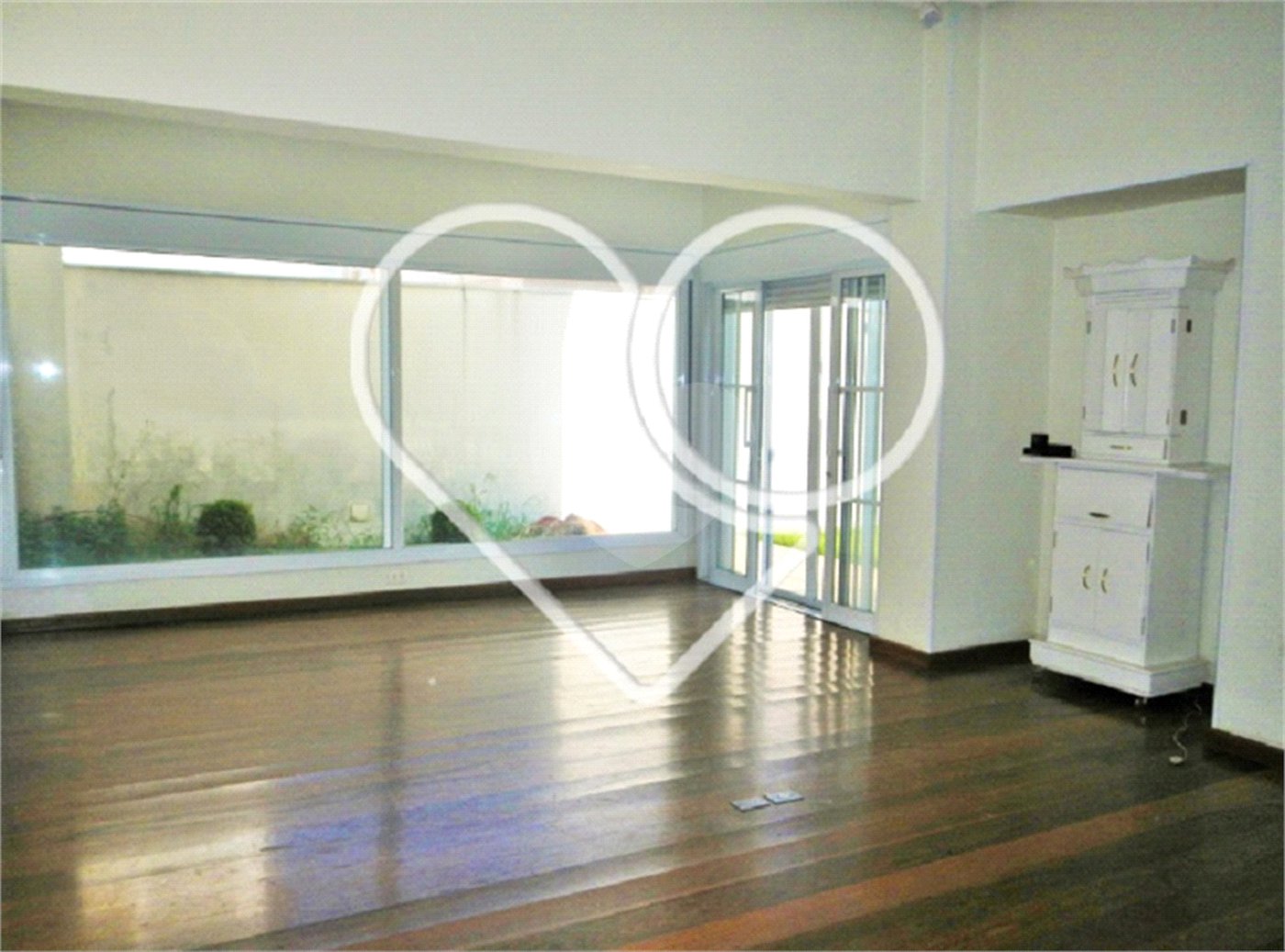 Casa à venda na Saúde c/293m2 - 4 Suítes/4 Salas/3 Vagas na garagem