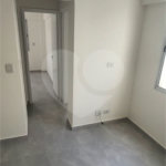 Apartamento com 42m², 2 quartos, 1 garagem, à venda em Itaquera