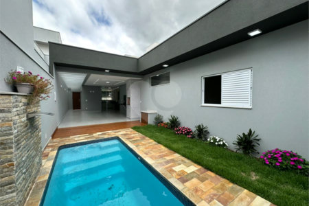 Casa para venda no Condomínio Faixa Azul.