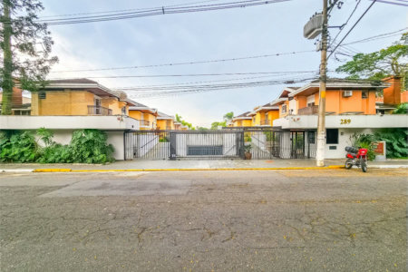 Casa à venda com 4 suítes no condomínio Ville Le Mans, São Paulo - SP