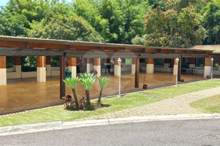 Terreno à Venda no Condomínio Santa Isabel 1